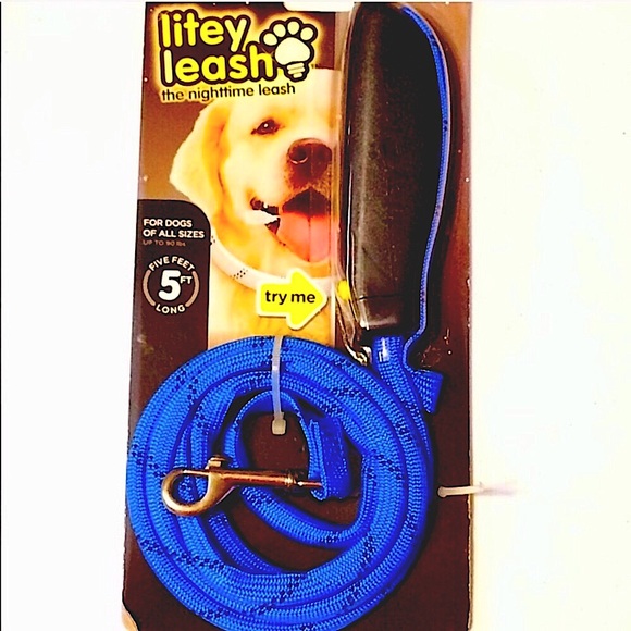 NWT GLOW IN DARK LITEY LEASH • BLUE 5ft Dog Pets - Picture 4 of 9